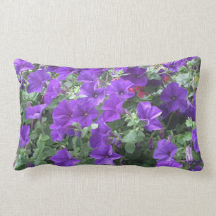 Rectangle Coussin lombaire gai avec les pétunias pourpres !