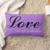 Rectangle Coussin Violet L'amour est tout ce dont vous avez  (Couverture)
