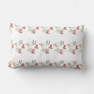 RECTANGLE JUSTE UN COUSSIN "VOUS ET MOI" POUR "VOUS" (PROPOS