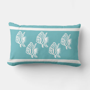 Rectangle Poisson blanc sur coussin bleu doux