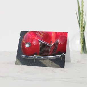 Red 1930s auto op een lege gevouwen kaart