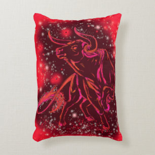 Red Accent Pillow Bull die op de Sterrennacht loop Accent Kussen