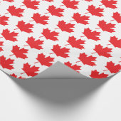 Red and White Canadian Maple Leaf Pattern Cadeaupapier (Hoek)
