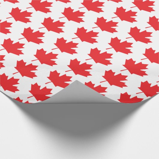Red and White Canadian Maple Leaf Pattern Cadeaupapier (Hoek)