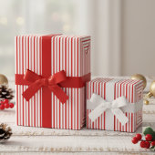 Red and White Candy Cane Pinstripe Pattern Cadeaupapier