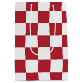 Red and White Retro Check Holiday Medium Cadeauzakje (Achterkant)
