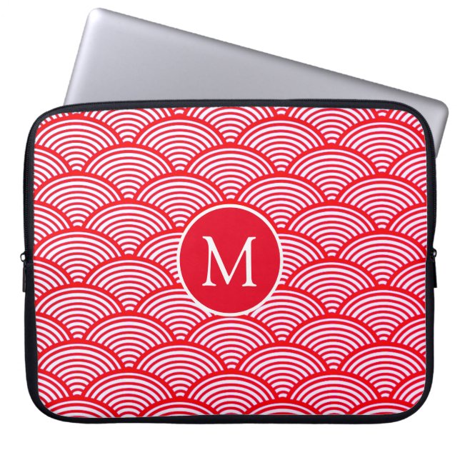 Red and White Scallop Pattern Monogram Laptop Sleeve (Voorkant)