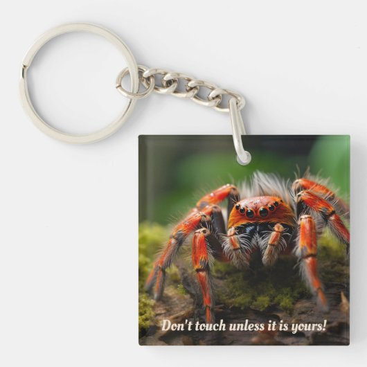 🕷️ Red Arachnid Marvel Sleutelhanger (voorkant)