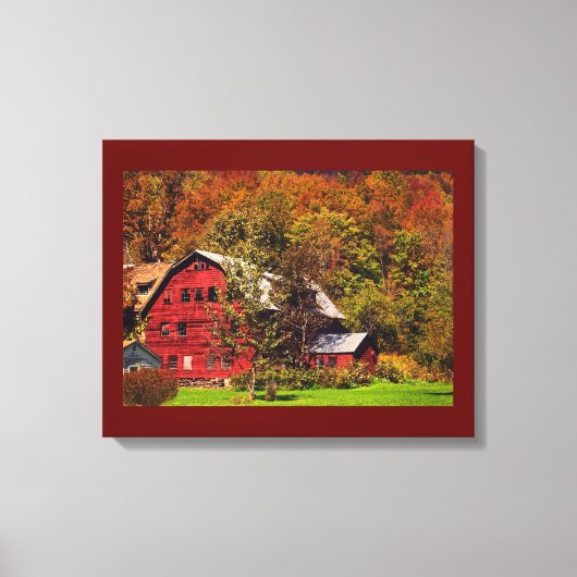 Red Barn in Autumn Canvas Print (Voorkant)