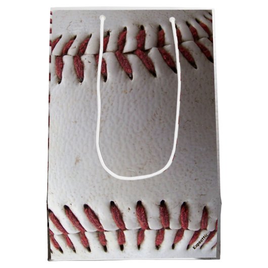 Red Baseball Stitching Medium Cadeauzakje (Achterkant)