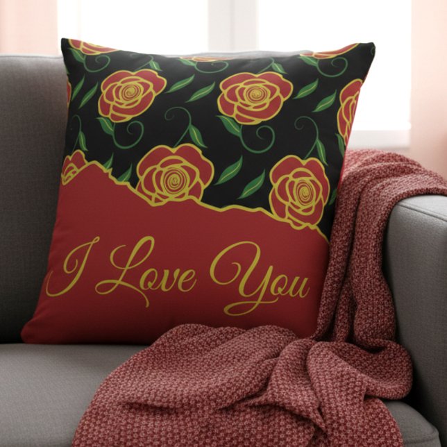 Red Black Roses Love You Kussen (Romantic message pillow in black and red, covered by roses. Perfect for Valentines gift.)