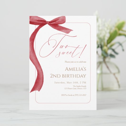 Red Bow Second Birthday Invitation Two Sweet (Debout devant)
