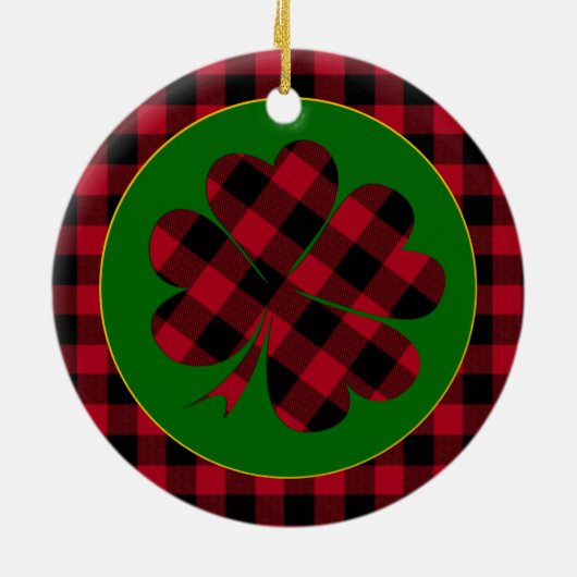 Red buffalo plaid Shamrock, Lucky Clover Charm Keramisch Ornament (Achterkant)