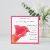 Red Calla Lily Wedding Uitnodiging (Staand voorkant)