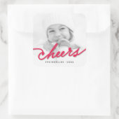 Red Cheers Calligraphy Script Modern Photo Holiday Vierkante Sticker (Tas)