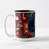 Red Christmas Mug with Custom Photo Festive  Tweekleurige Koffiemok (Links)