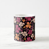 Red Clover Shamrock Monogrammed St. Patrick's Day Koffiemok (Center)