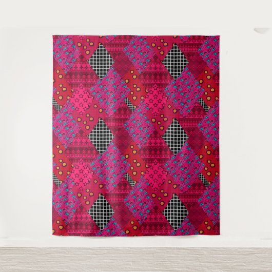 Red Crimson Colorful Patchwork Wandkleed (Voorkant)