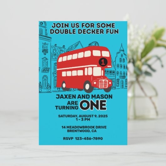 Red Double Decker Twins 1er Invitation anniversair (Debout devant)