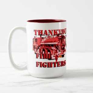 Red Fire Truck met Thankyou Fire Fighters Logo, Tweekleurige Koffiemok