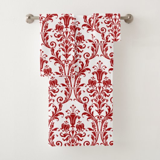 Red Floral Damask op White Bad Handdoek (Insitu)