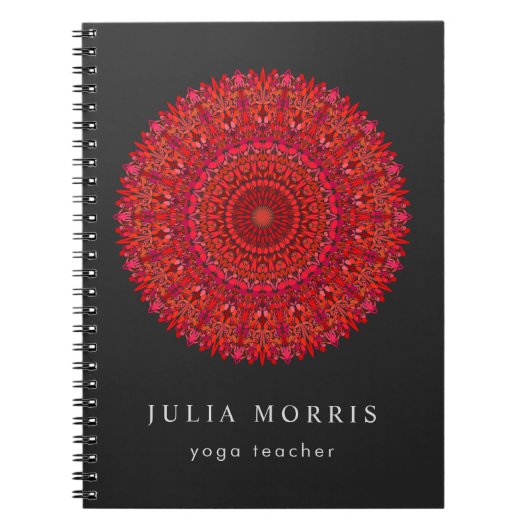 Red Floral Mandala Notitieboek (Voorkant)