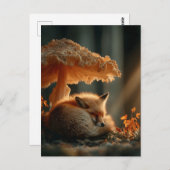 Red Fox Sleeping Under Giant Mushroom Briefkaart (Voorkant / Achterkant)
