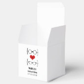 Red Geeky Glasses Wedding Favor Boxes Bedankdoosjes (Geopend)