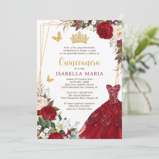 Red Gold Tiara Quinceañera Invitation en espagnol (Debout devant)