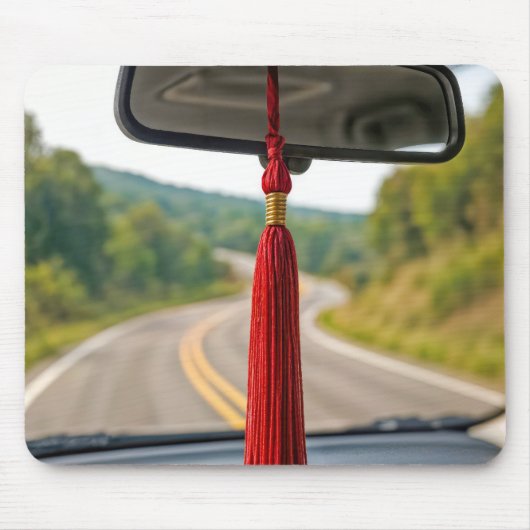 Red Graduation Tassel On Rear View Car Mirror Muismat (Voorkant)
