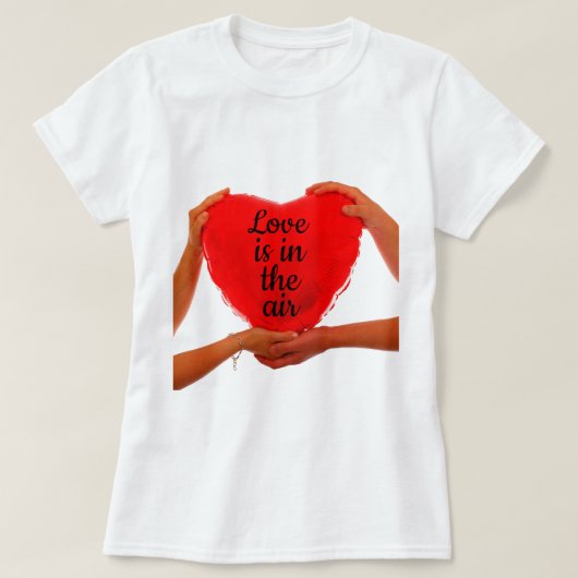 Red Heart Love est dans le T-shirt Air (Design devant)