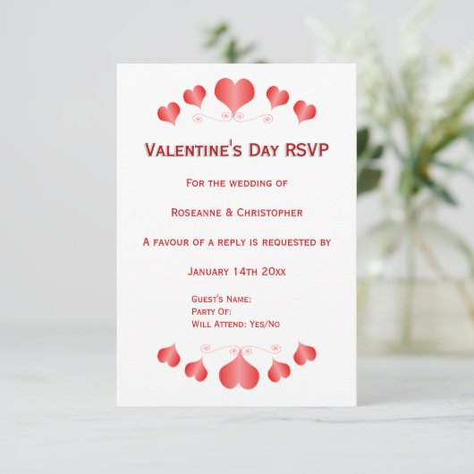 Red Hearts Design Valentines Day Wedding RSVP (Debout devant)