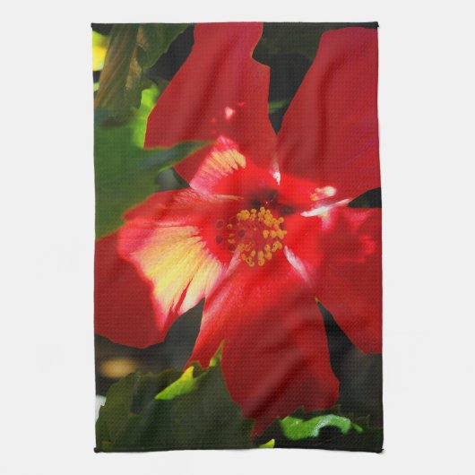 Red Hibiscus Flower in Sunlight Theedoek (Verticaal)