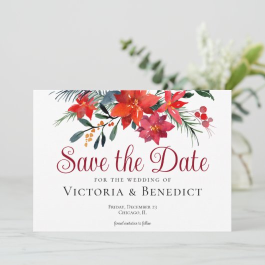 Red Kerstmis Poinsettia Holiday Save the Date Kaart (Staand voorkant)
