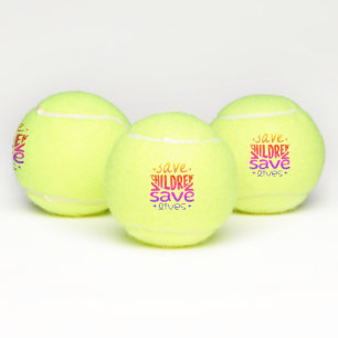 Red kinderen, red levens tennisballen