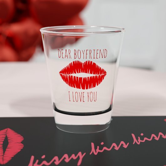 Red Lipstick Baiser Cher copain en verre de tir