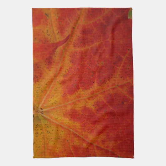 Red Maple Leaf Abstracte Autumn Natuur Fotografie Theedoek (Verticaal)