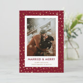 Red Married en Merry Pas getrouwd Foto Feestdagenkaart (Staand voorkant)