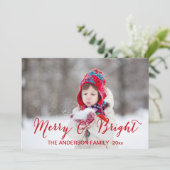 Red Merry et Bright | Carte photo de vacances (Debout devant)