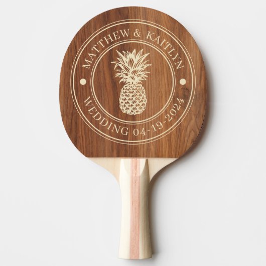 Red Oak Wood Pineapple Wedding Crest & Names Tafeltennisbatje (Voorkant)