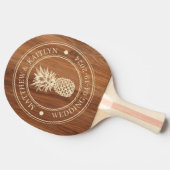Red Oak Wood Pineapple Wedding Crest & Names Tafeltennisbatje (Zijkant)
