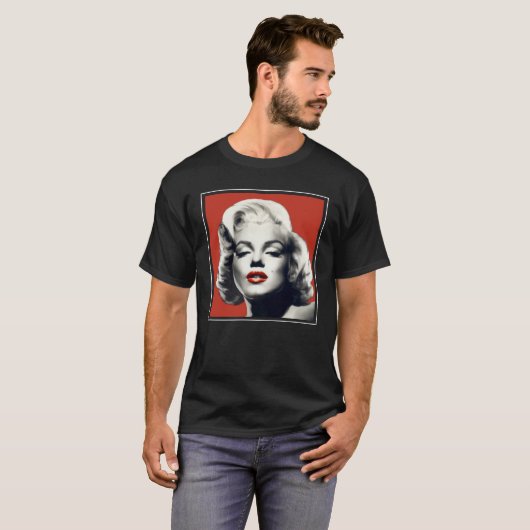 Red on Red Lips Marilyn T-shirt (Voorkant volledig)