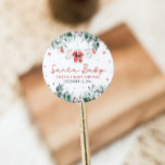 Red Père Noël Baby Christmas Baby Clothes Baby sho<br><div class="desc">Le Red Père Noël Baby Christmas Baby Clothes Baby shower Classic Round Sticker ajoute une touche festive à vos faveurs et décorations de baby showers sur le thème des vacances ! Doté d'un design charmant et d'adorables vêtements de bébé Père Noël rouges sur une ligne de vêtements de Noël, cet...</div>