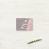 Red Piano Post-it® Notes (Op bureau)