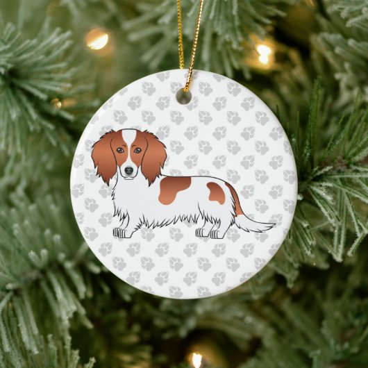 Red Piebald Long Hair Dachshund Cartoon Dog & Text Keramisch Ornament (Boom)