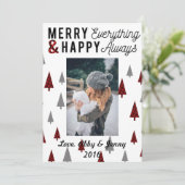 Red Plaid Christmas Card 5x7 Modern Triangle Trees Feestdagenkaart (Staand voorkant)
