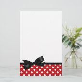 Red Polka Dot and Black Bow Stationery Briefpapier (Staand voorkant)