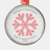 Red Pset Rustic Snowflake Merry kerstnaam Metalen Ornament (Voorkant)
