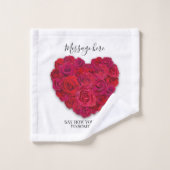 Red Rose Heart Romantic Floral Custom Text (Gant de toilette)