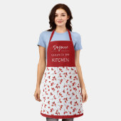 Red Rosehips Berries Pattern Modern Script Name. Schort (Gedragen)